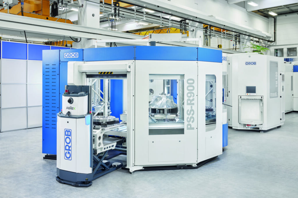 GROB Mobile Robot and rotary pallet storage system